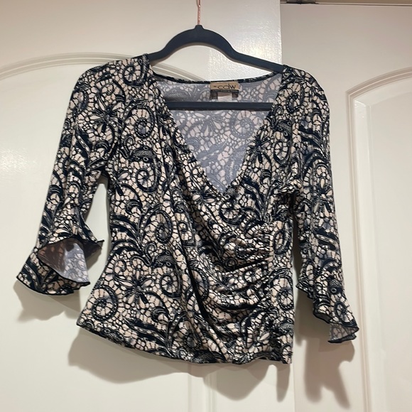 Tops - Women’s Top Size:M